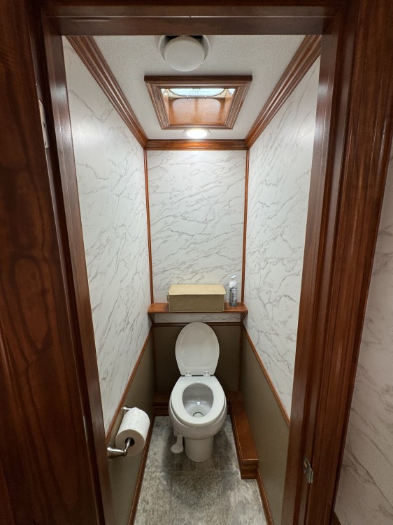 Throne Ranger - Luxury restroom trailers in Houston, Texas