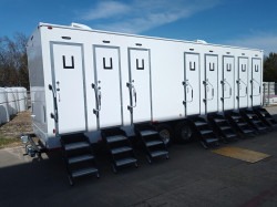 08 Station Private Restroom Trailer